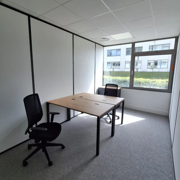 Bureau privé 11 m² 1 poste Coworking Rue Cassiopée Chavanod 74650 - photo 6