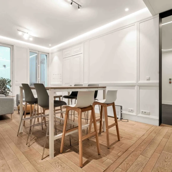 Espace indépendant 290 m² 28 postes Location bureau Avenue Franklin Delano Roosevelt Paris 75008 - photo 10