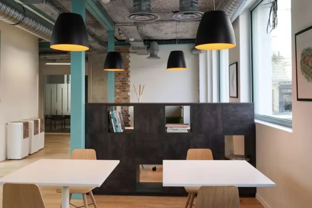 Bureau privé - 75011 - 40 postes - 21800€