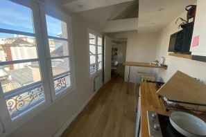 Espace indépendant - 75002 - 10 postes - 3750€