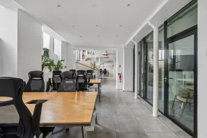 Espace indépendant - 75011 - 54 postes - 22900€