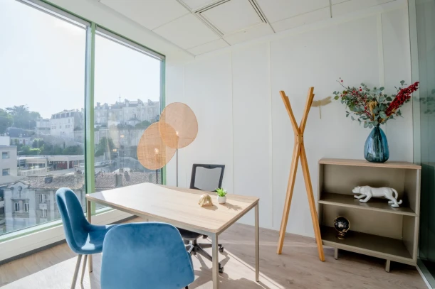 Bureau privé - 86000 - 2 postes - 519€