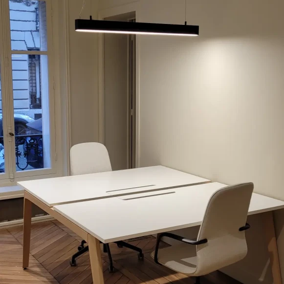 Espace indépendant 17 m² 4 postes Coworking Rue Marcel Renault Paris 75017 - photo 2