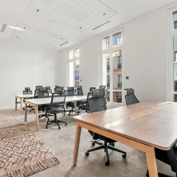 Bureau privé 45 m² 24 postes Location bureau Rue de Bruxelles Paris 75009 - photo 1
