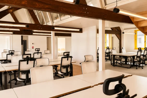 Espace indépendant - 44000 - 30 postes - 8550€