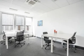 Bureau privé - 35000 - 5 postes - 1690€