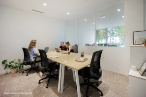 Bureau privé - 78180 - 5 postes - 1120€