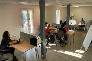 Open Space - 78400 - 10 postes - 220€