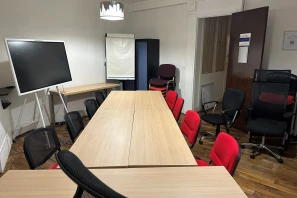 Bureau privé - 75011 - 5 postes - 350€
