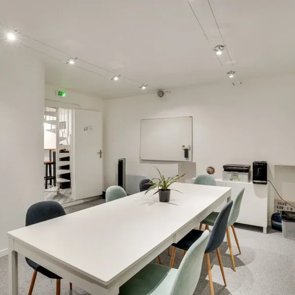 Espace indépendant 80 m² 16 postes Location bureau Rue aux Ours Paris 75003 - photo 7