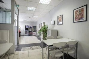 Bureau privé - 93100 - 6 postes - 1300€