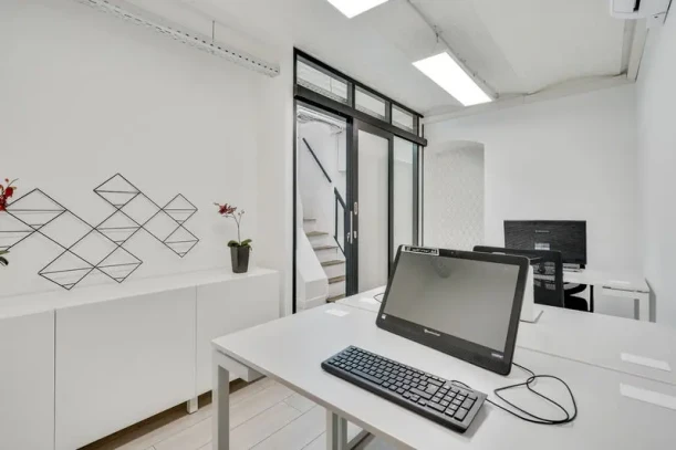 Bureau privé - 75017 - 3 postes - 599€