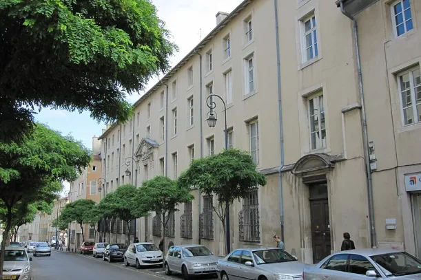 Bureau privé - 54000 - 7 postes - 660€