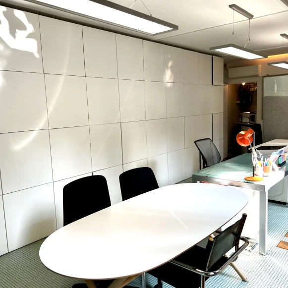 Bureau privé 35 m² 6 postes Location bureau Rue du Four Paris 75006 - photo 1