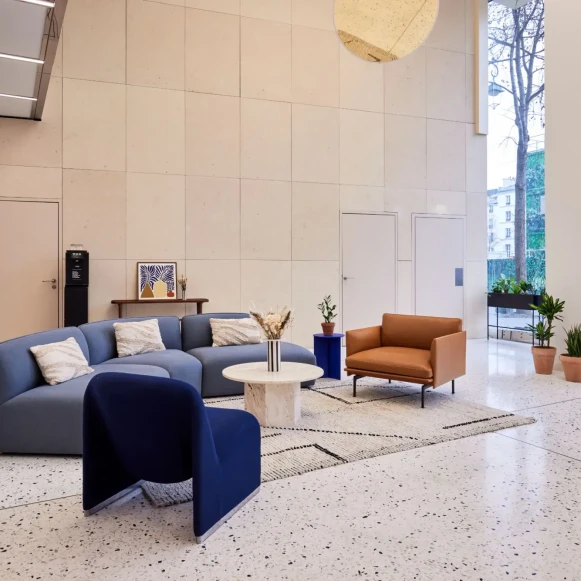 Bureau privé 13 m² 4 postes Coworking Avenue Charles de Gaulle Neuilly-sur-Seine 92200 - photo 2