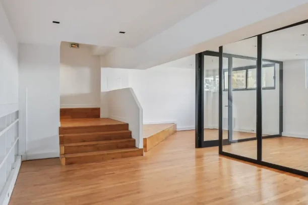 Espace indépendant - 75016 - 18 postes - 8600€