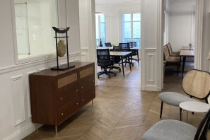 Open Space - 75009 - 6 postes - 480€