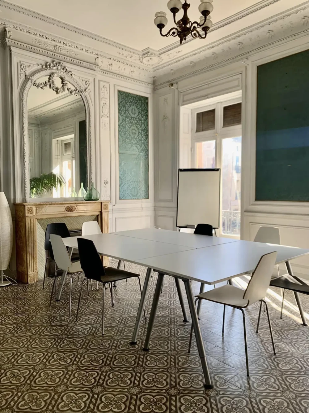 Bureau privé - 34500 - 1 poste - 300€