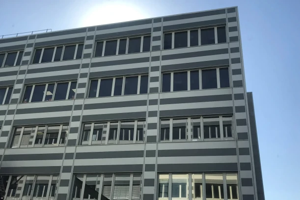 Open Space - 31100 - 1 poste - 140€