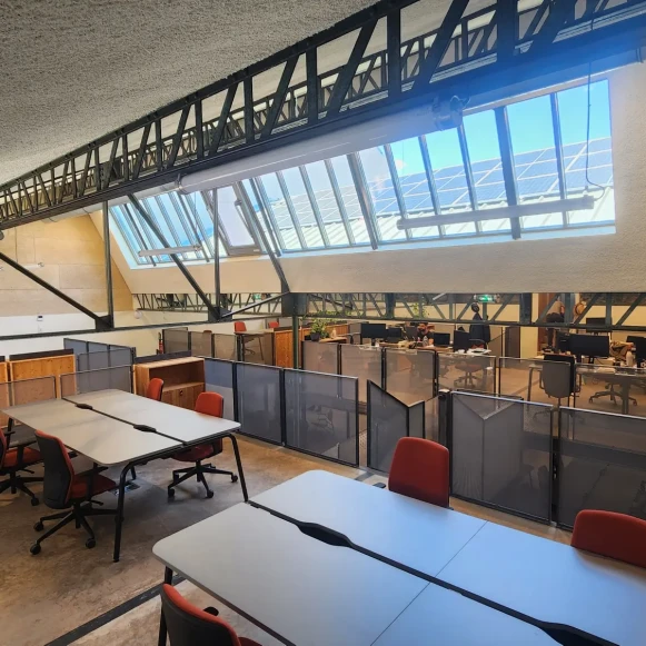 Bureau privé 21 m² 6 postes Location bureau Rue Parmentier Oullins-Pierre-Bénite 69600 - photo 7