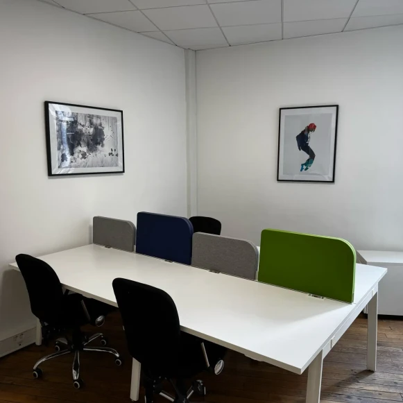 Espace indépendant 60 m² 12 postes Coworking Rue du Renard Paris 75004 - photo 6