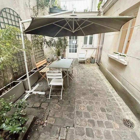 Bureau privé 25 m² 6 postes Location bureau Avenue Trudaine Paris 75009 - photo 5