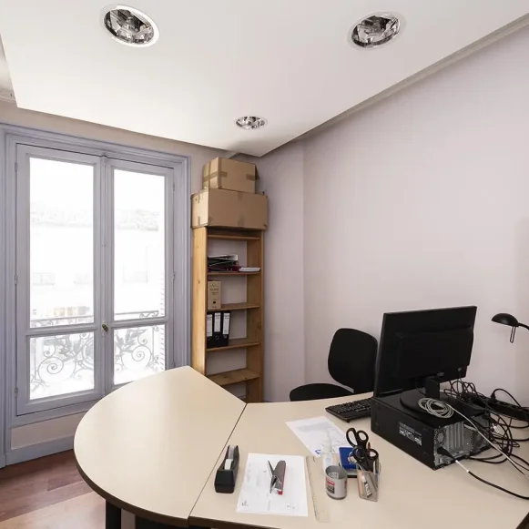 Bureau privé 30 m² 2 postes Location bureau Rue du Four Paris 75006 - photo 11