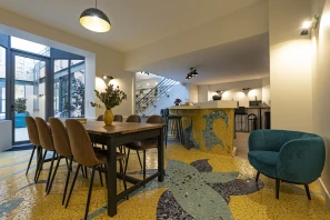 Open Space - 33000 - 6 postes - 320€