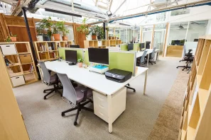 Bureau privé - 75011 - 4 postes - 1800€