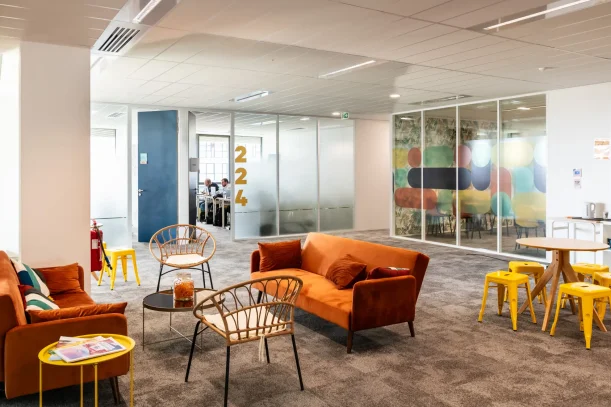 Espace indépendant - 69100 - 150 postes - 14989€