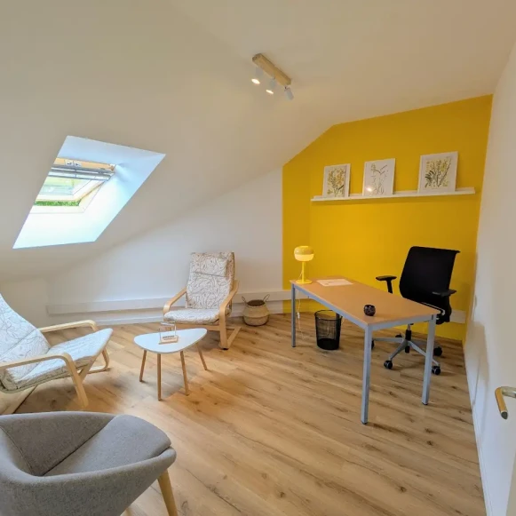 Bureau privé 15 m² 2 postes Location bureau Rue de la Loire Sainte-Luce-sur-Loire 44980 - photo 1