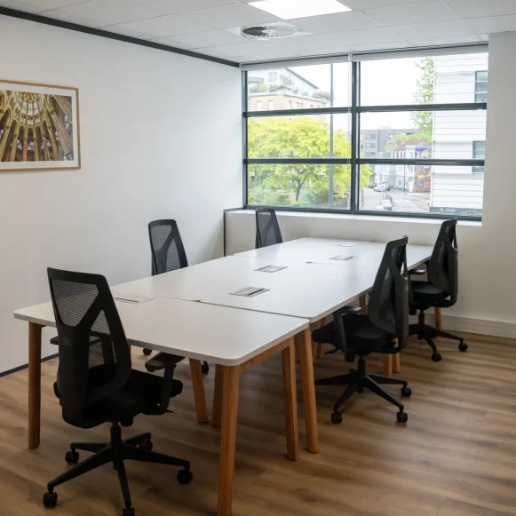 Bureau privé 42 m² 11 postes Coworking Rue de Luxembourg Lille 59800 - photo 1