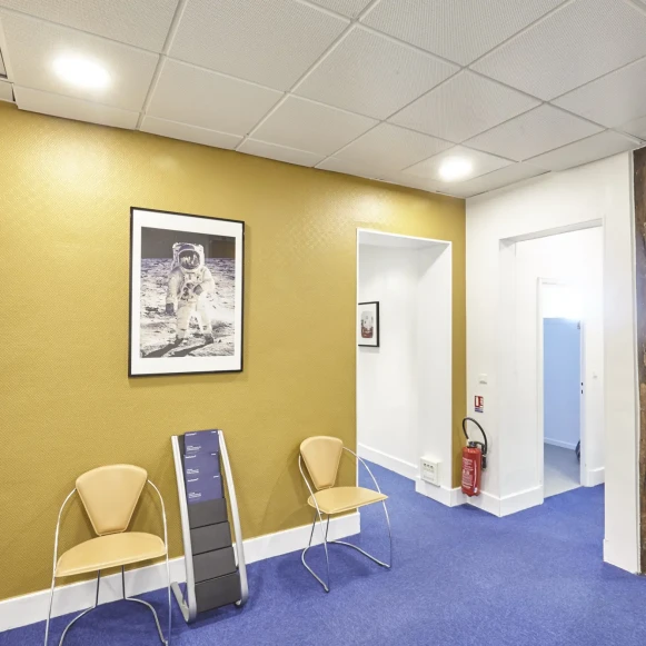 Bureau privé 22 m² 6 postes Location bureau Rue du Havre Paris 75009 - photo 1