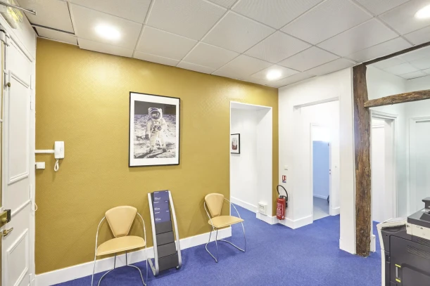 Bureau privé - 75009 - 6 postes - 2300€