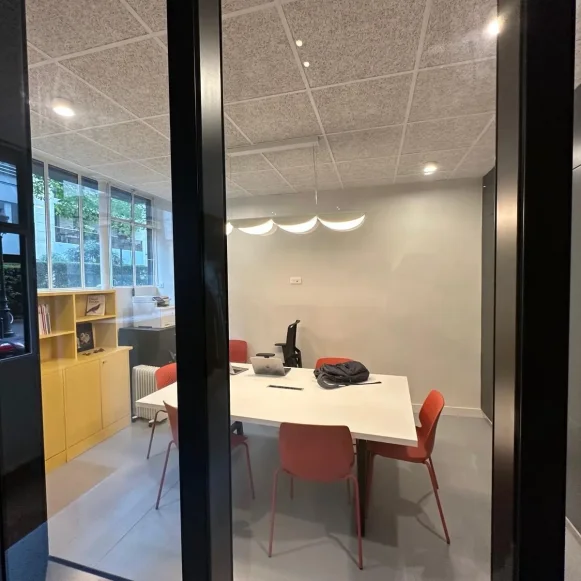 Espace indépendant 120 m² 20 postes Location bureau Rue Bouchardon Paris 75010 - photo 4