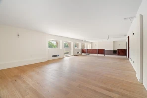 Espace indépendant - 75008 - 36 postes - 24500€