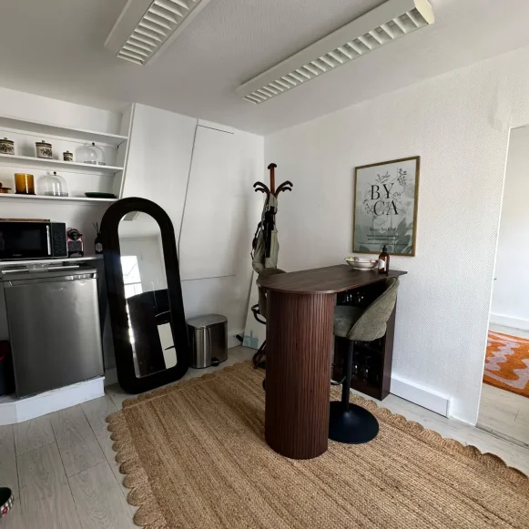Bureau privé 9 m² 4 postes Location bureau Rue d'Aboukir Paris 75002 - photo 11