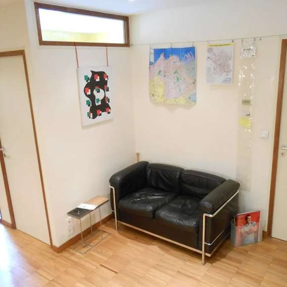 Bureau privé 13 m² 2 postes Coworking Rue du Faubourg Saint-Antoine Paris 75011 - photo 10