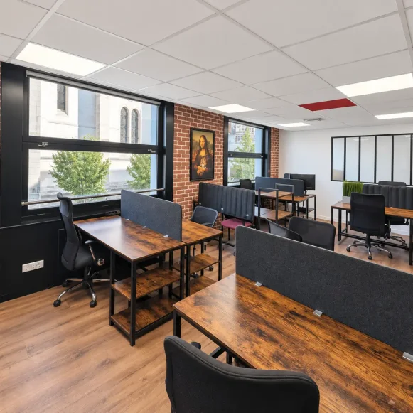Bureau privé 15 m² 3 postes Location bureau Place Michelet Tours 37000 - photo 5