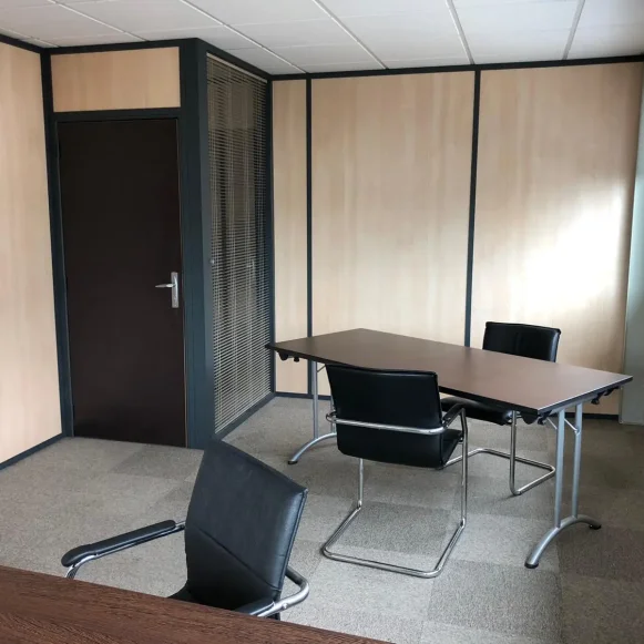 Bureau privé 11 m² 2 postes Location bureau Rue Pierre Gilles de Gennes Labège 31670 - photo 4
