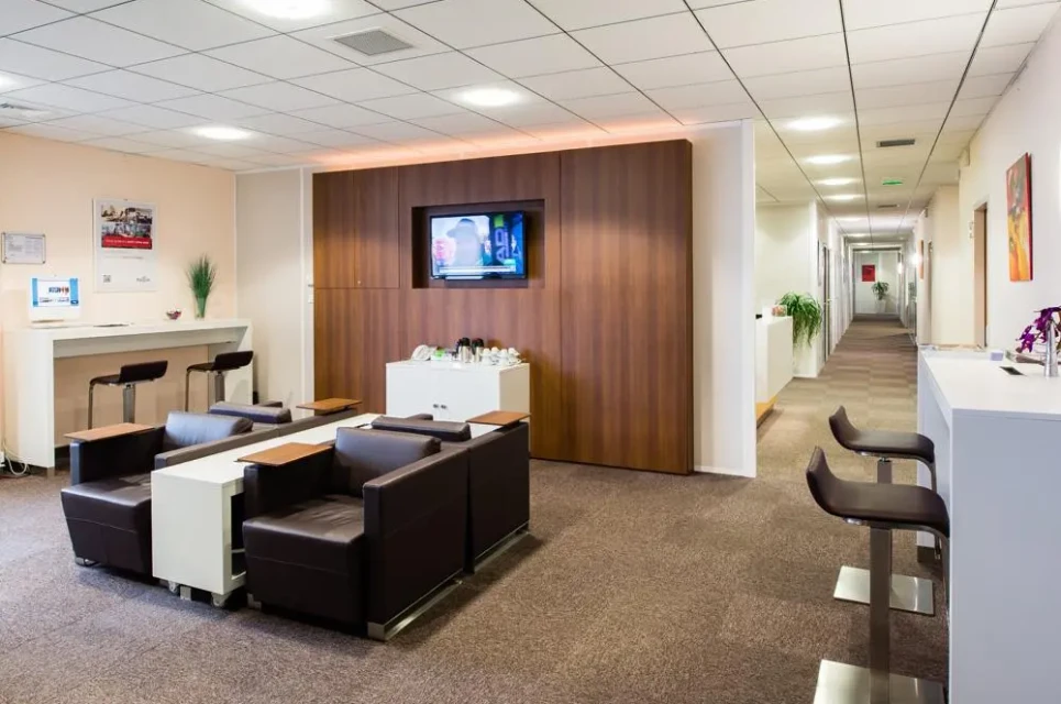 HQ - Toulouse Blagnac Airport