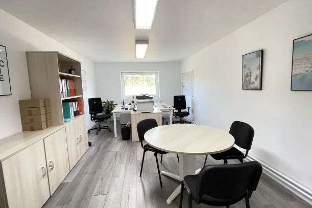Bureau privé - 90000 - 4 postes - 550€