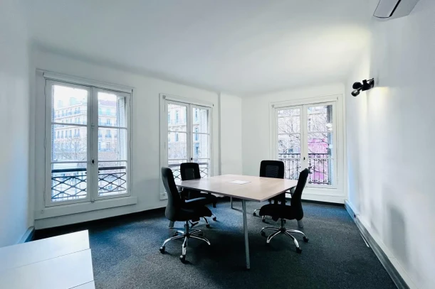 Bureau privé - 13001 - 4 postes - 1560€