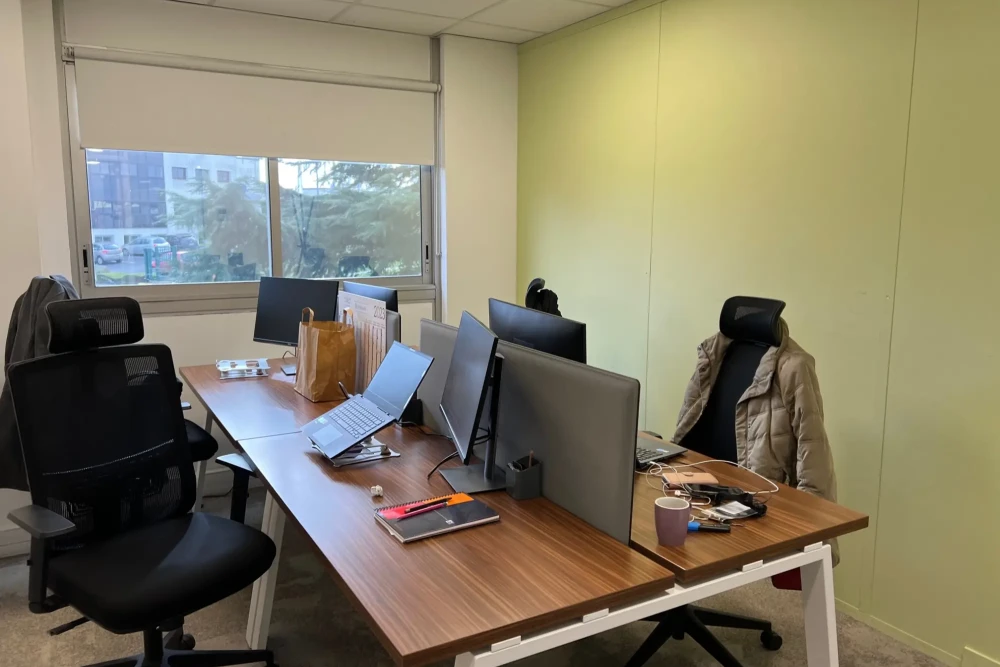 Bureau privé - 91140 - 20 postes - 3000€