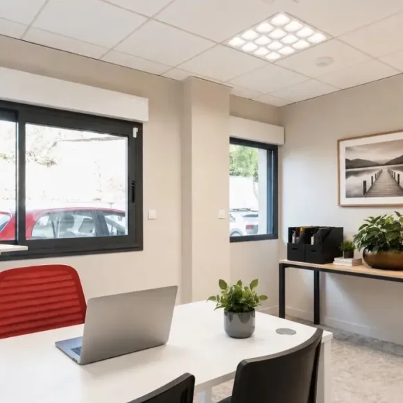 Bureau privé 14 m² 1 poste Coworking Avenue de la 4ème République Rezé 44400 - photo 1