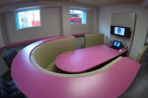 Open Space - 33000 - 6 postes - 250€