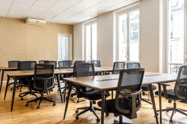 Espace indépendant - 75001 - 20 postes - 8999€