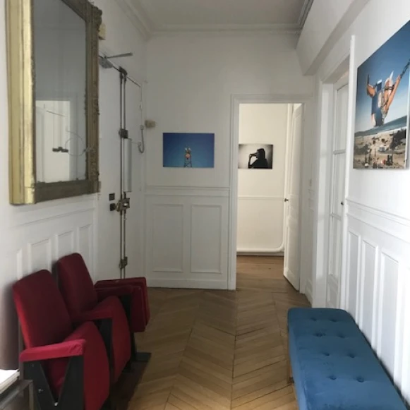 Bureau privé 16 m² 2 postes Location bureau Rue Séguier Paris 75006 - photo 4