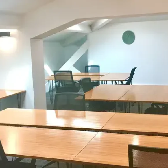 Bureau privé 51 m² 8 postes Coworking Allées Forain-François Verdier Toulouse 31000 - photo 4