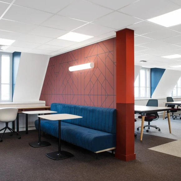 Bureau privé 150 m² 35 postes Coworking Rue Traversière Paris 75012 - photo 3
